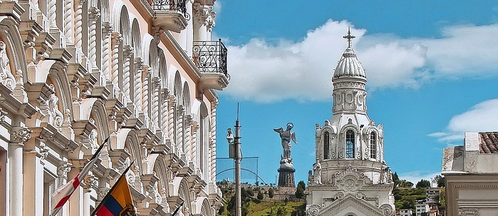 How to book a trip in Quito